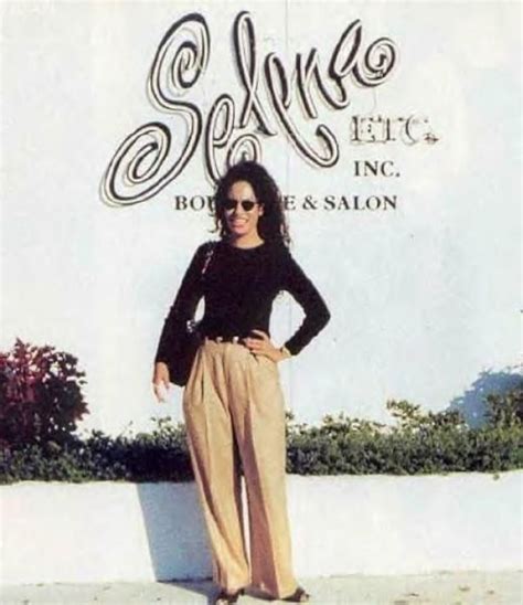 selena quintanilla fashion boutique